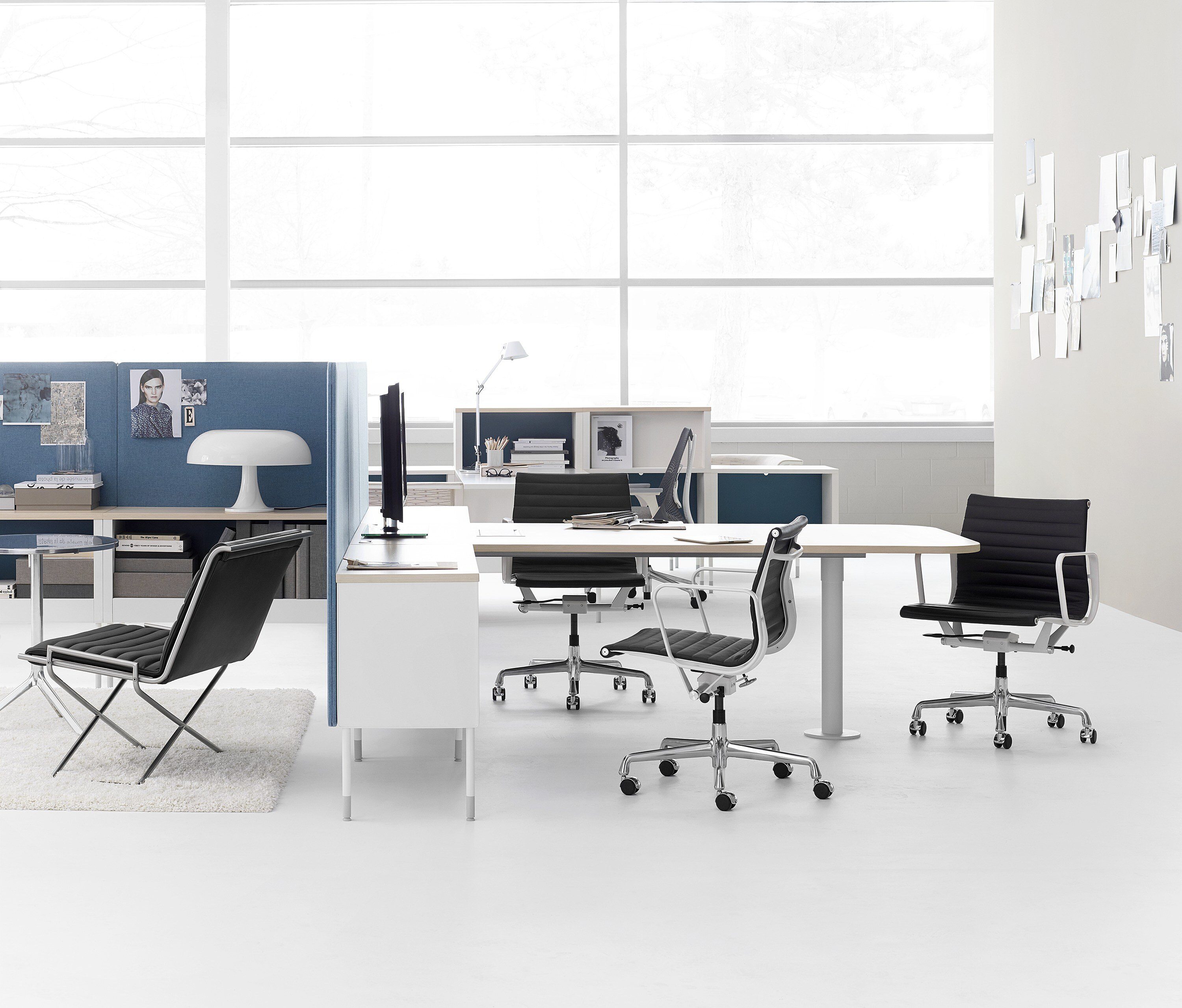 white and ash meeting space with lounge